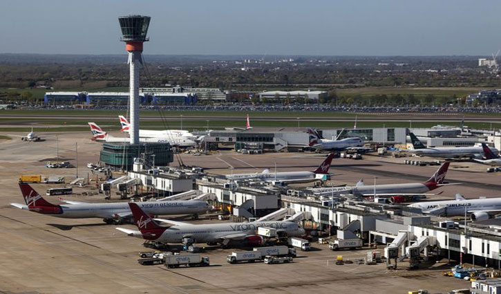 Explosive packages found at London airports, rail station