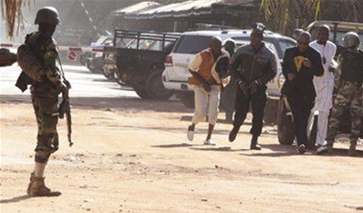 16 killed as gunmen storm Mali army camp