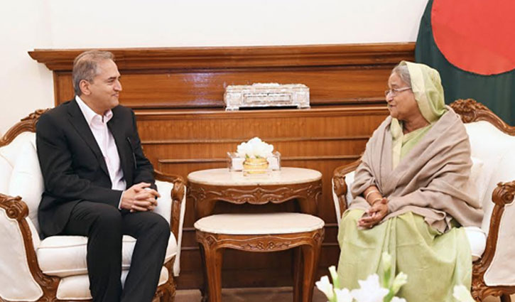 Dr Shetty hails Bangladeshi doctors