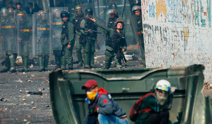 Violent clashes erupt in Venezuela