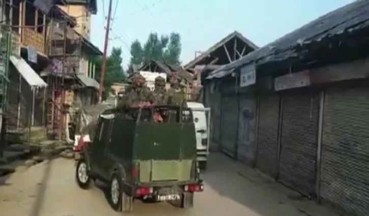 ভারতে ফের নিরাপত্তা বাহিনীর ৪ সদস্য নিহত