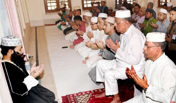 President attends doa for Chawkbazar fire victims