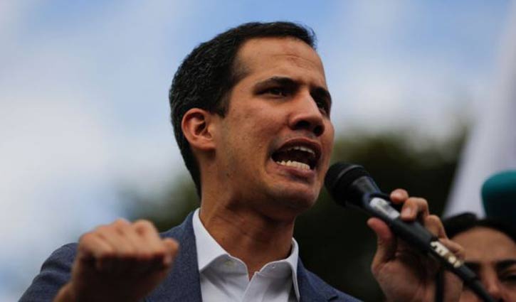 Venezuela opposition 'has met military', says Guaido