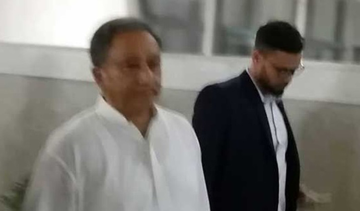 Mashrafe attends JS session