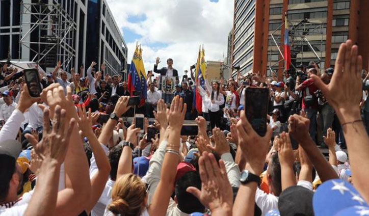 US says it now backs Venezuela opposition