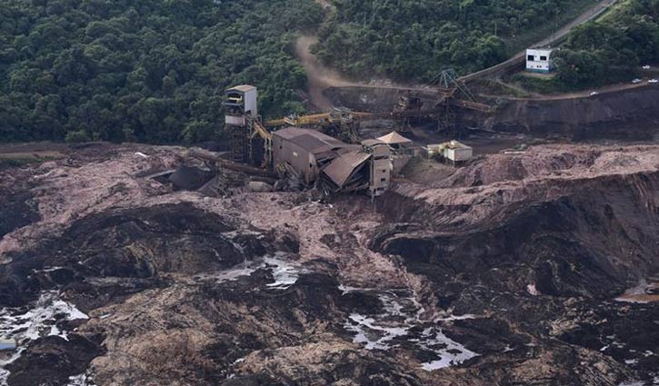 7 dead, 200 missing in Brazil dam collapse disaster