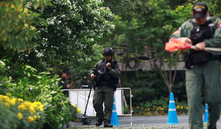 Several blasts heard in Bangkok