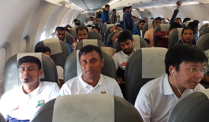 Plane carrying Bangladesh cricket team faces glitch