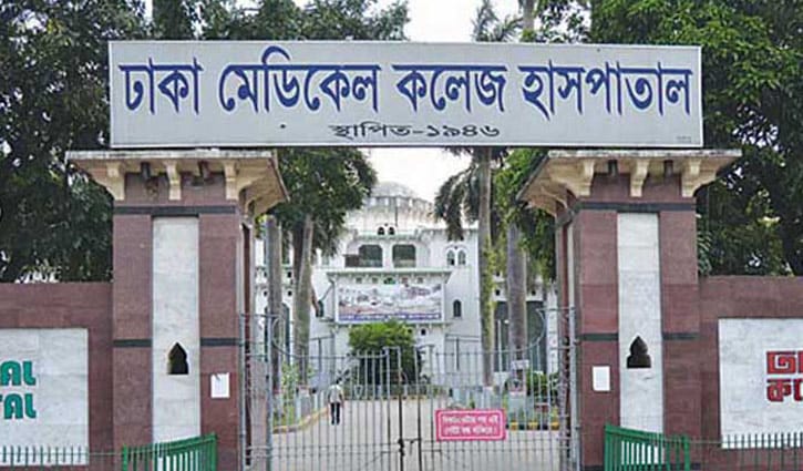 Four of a family burnt in city AC fire