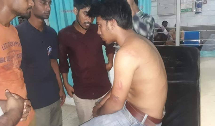 Outsiders beat up DU students