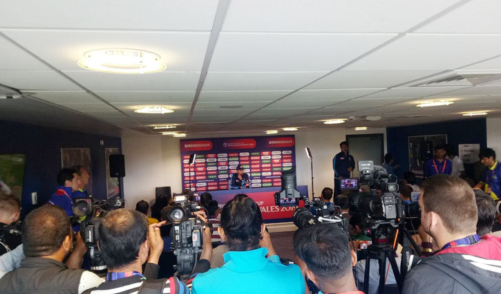 মাশরাফি যা পারেন, ভারত তা পারে না!