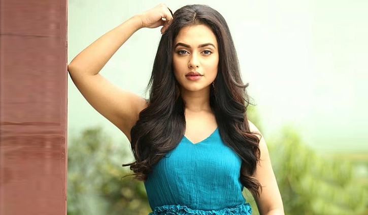 দেশে ফারিয়ার ‘বিবাহ অভিযান’