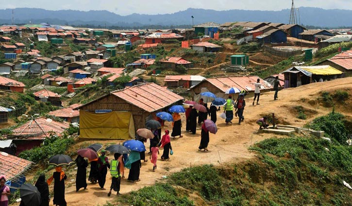 Bangladesh hands over new list of 25,000 Rohingyas to Myanmar