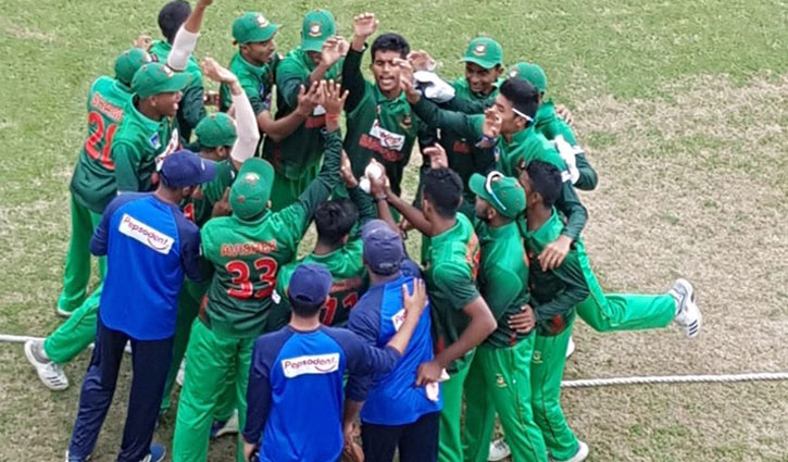 Bangladesh U-19s beat India U-19s to go top of the table