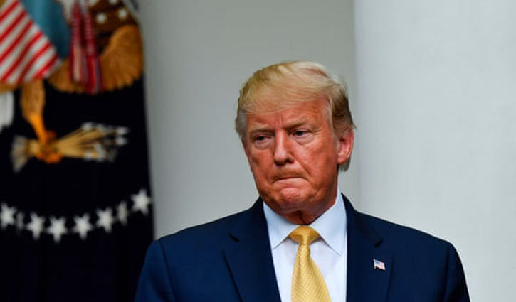 Trump retreats on citizenship question