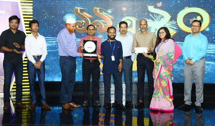 মার্সেল ফ্রিজের ব্র্যান্ডিং অ্যাওয়ার্ড পেলো ১২ ব্যক্তি-প্রতিষ্ঠান মার্সেল ফ্রিজের ব্র্যান্ডিং অ্যাওয়ার্ড পেলো ১২ ব্যক্তি-প্রতিষ্ঠান