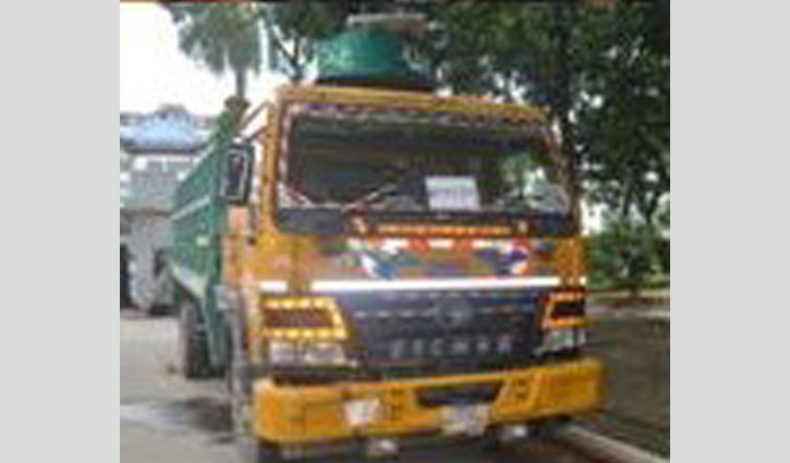 ফলের আড়ালে মাদক পাচার ফলের আড়ালে মাদক পাচার
