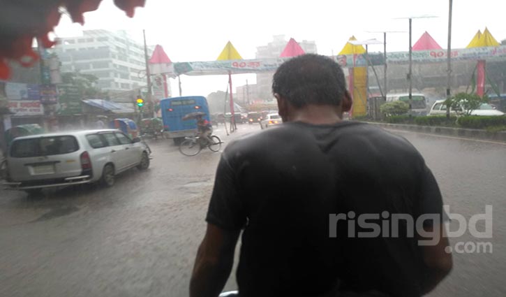 বৃষ্টি থাকতে পারে আরো ৩ দিন বৃষ্টি থাকতে পারে আরো ৩ দিন