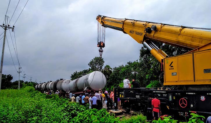 Four bogies recovered,  sufferings mount