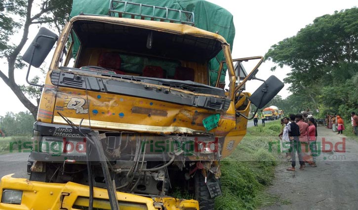 3 farmers killed in Natore road crash