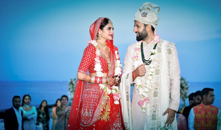 ছবিতে নুসরাতের বিয়ে ছবিতে নুসরাতের বিয়ে