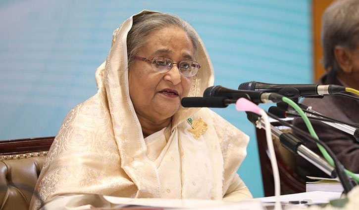 PM stresses online news portal registration