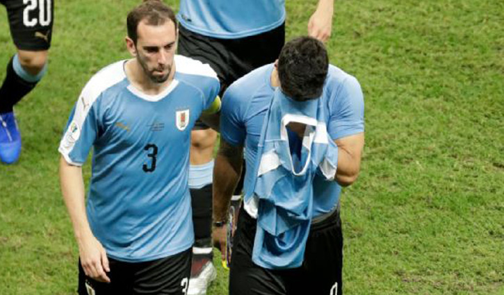 সুয়ারেজের টাইব্রেকার মিসে পেরুর কাছে উরুগুয়ের হার