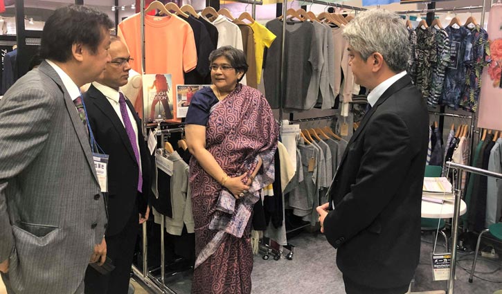 জাপানের ফ্যাশন ওয়ার্ল্ডে বাংলাদেশের অংশগ্রহণ জাপানের ফ্যাশন ওয়ার্ল্ডে বাংলাদেশের অংশগ্রহণ