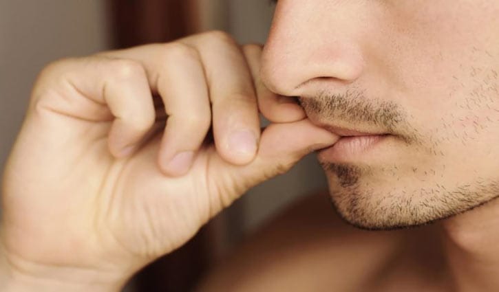 নখ কামড়ানোর অভ্যাস আপনার ব্যক্তিত্ব সম্পর্কে যা বলে