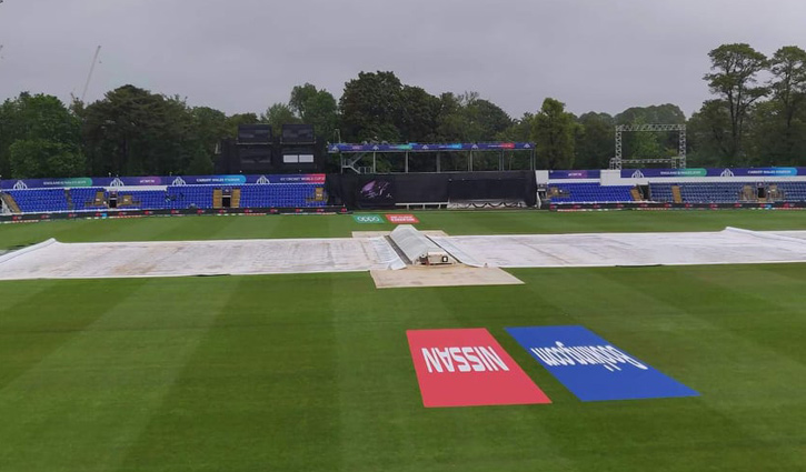 বৃষ্টির পেটে বাংলাদেশ-পাকিস্তান লড়াই