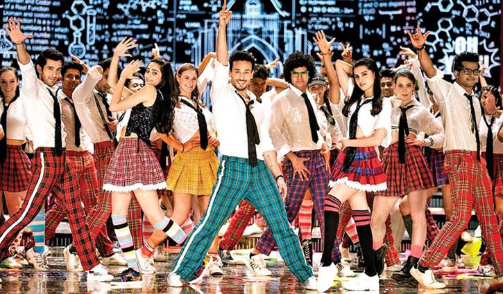 শীর্ষে ‘দ্য জওয়ানি সং’ শীর্ষে ‘দ্য জওয়ানি সং’