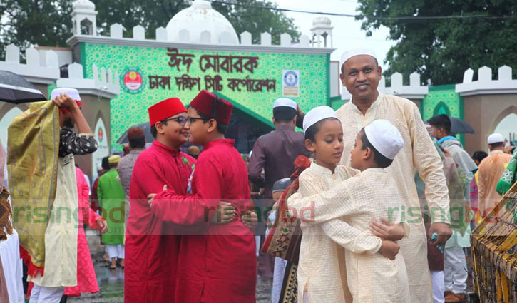 ঘরে ঘরে ফিরে আসুক শান্তি ও সমৃদ্ধি ঘরে ঘরে ফিরে আসুক শান্তি ও সমৃদ্ধি