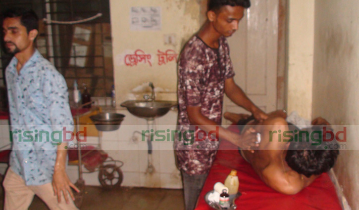 Swechachasebok League leader hacked in Laxmipur