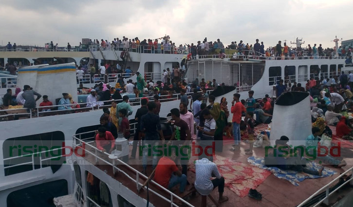 Overflowing crowd at Sadarghat launch terminal