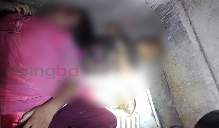 নরসিংদীর লঞ্চঘাটের টয়লেটে দুই বোনের লাশ