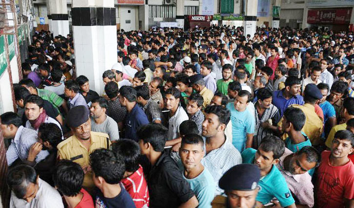 দ্বিতীয় দিনের মতো চলছে ট্রেনের আগাম টিকিট বিক্রি