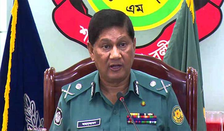 বাসে অতিরিক্ত ভাড়া নিলে ব্যবস্থা : ডিএমপি কমিশনার