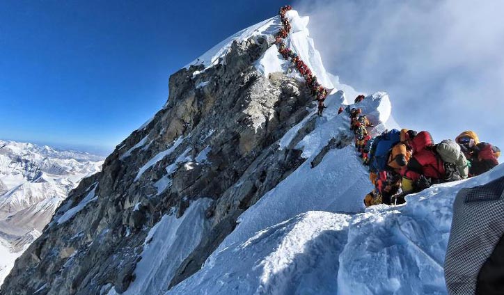 Mount Everest death toll rises to 11