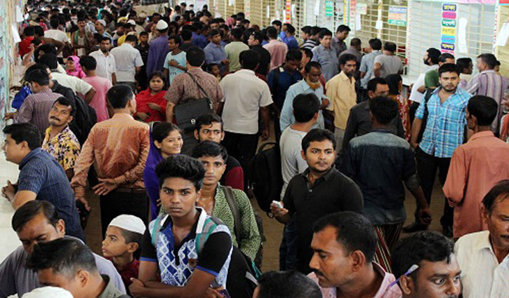 Rush of passengers at Gabtoli Bus Terminal