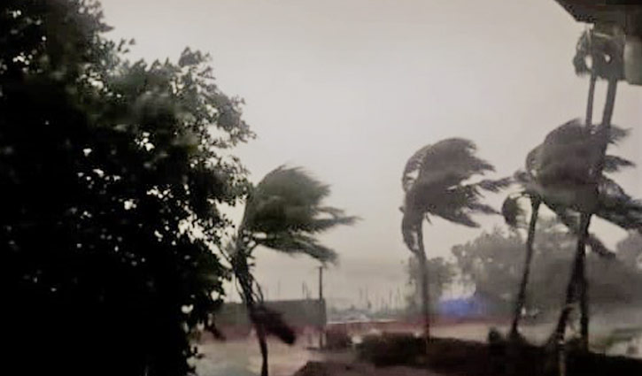 Cyclone Bulbul weakens, signal number 3