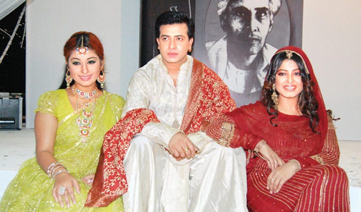 আগুনে ঘি ঢাললেন অপু বিশ্বাস