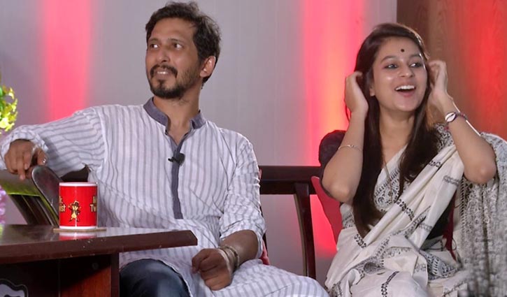 সেই বান্ধবীকে নিয়ে প্রকাশ্যে আসছেন অর্ণব! সেই বান্ধবীকে নিয়ে প্রকাশ্যে আসছেন অর্ণব!