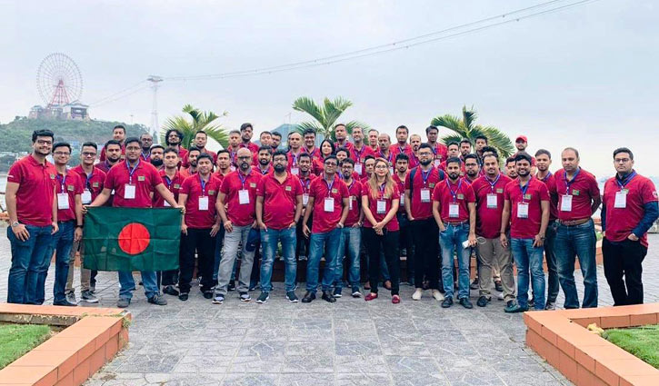 অ্যাপিকটা অ্যাওয়ার্ডসে বাংলাদেশের ৯৫ সদস্যদের প্রতিনিধিদল অ্যাপিকটা অ্যাওয়ার্ডসে বাংলাদেশের ৯৫ সদস্যদের প্রতিনিধিদল