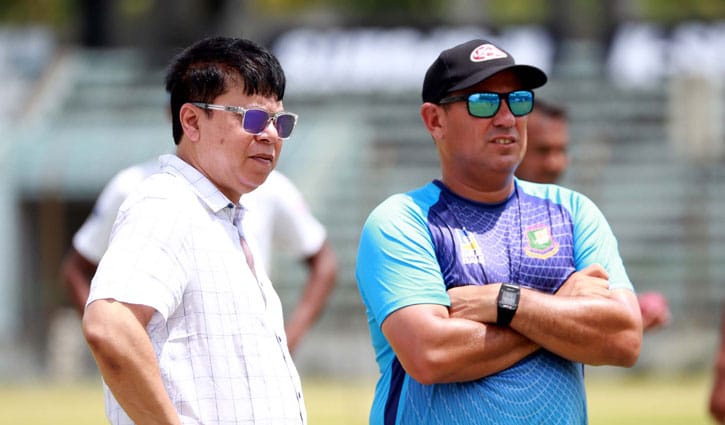 কোথায় ভুল করছে বাংলাদেশ, জানালেন কোচ কোথায় ভুল করছে বাংলাদেশ, জানালেন কোচ