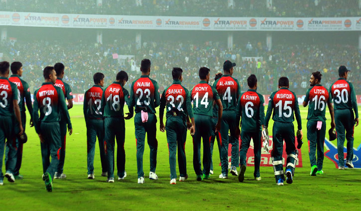 যতবার ধাক্কা, ততবার সাফল্য! যতবার ধাক্কা, ততবার সাফল্য!