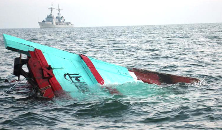 3 killed as trawler capsized in Bay