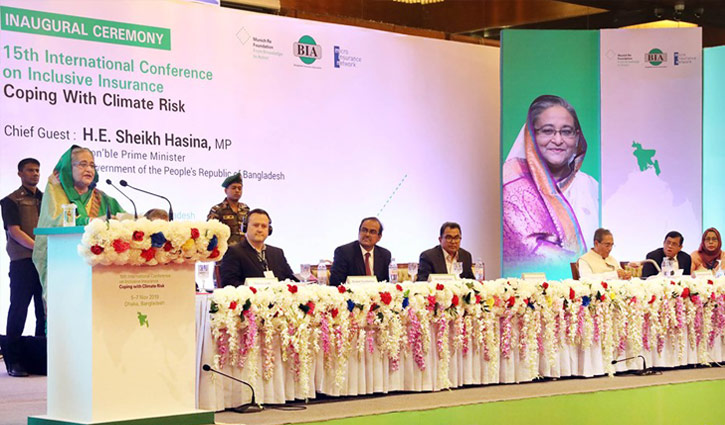 Use insurance industry for humanitarian welfare: PM