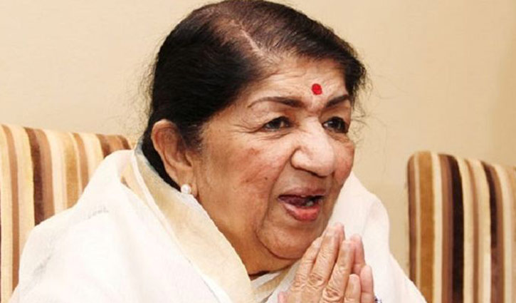 Singer Lata Mangeshkar hospitalised