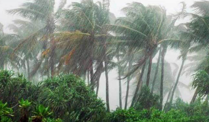 গোপালগঞ্জে ঘূর্ণিঝড়ের প্রভাবে বৃষ্টিপাত গোপালগঞ্জে ঘূর্ণিঝড়ের প্রভাবে বৃষ্টিপাত