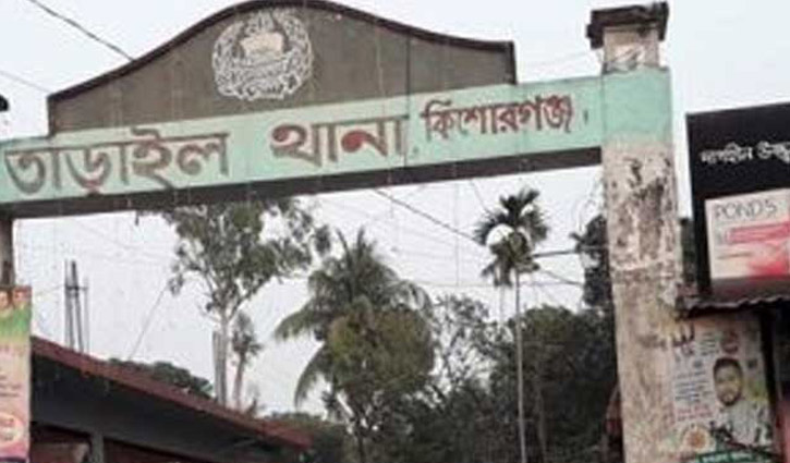চোর ধরতে গিয়ে তিন পুলিশ হাসপাতালে চোর ধরতে গিয়ে তিন পুলিশ হাসপাতালে